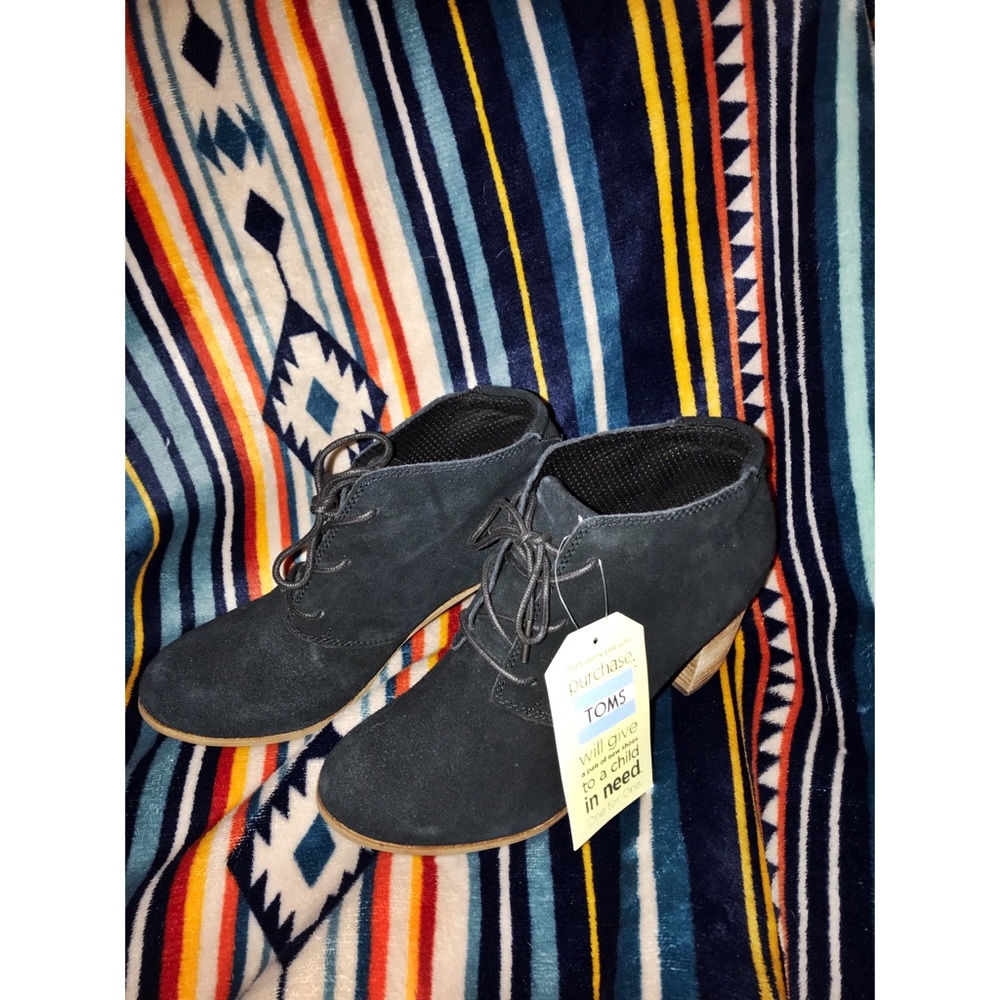 Tom booties